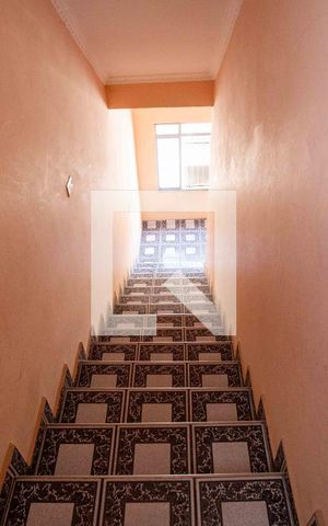 Casa à venda com 250m², 16 quartos e 3 vagasEscada