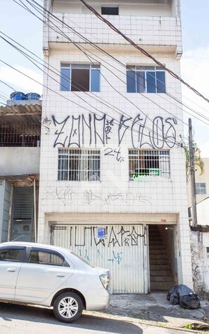 Casa à venda com 250m², 16 quartos e 3 vagasFachada