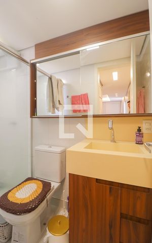 Apartamento para alugar com 47m², 2 quartos e 1 vaga Apartamento para alugar com 47m², 2 quartos e 1 vagaBanheiro