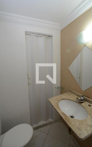 Casa à venda com 170m², 2 quartos e 1 vagaLavabo
