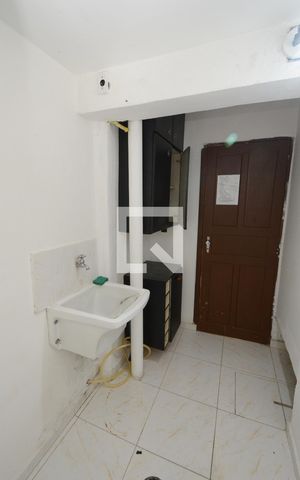 Casa à venda com 170m², 2 quartos e 1 vagaÁrea de Serviço