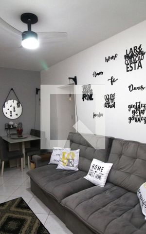 Apartamento à venda com 75m², 2 quartos e 1 vagaSala