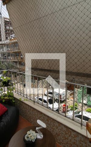 Apartamento à venda com 75m², 2 quartos e 1 vagaVaranda
