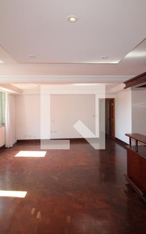 Apartamento à venda com 212m², 3 quartos e 2 vagasSala