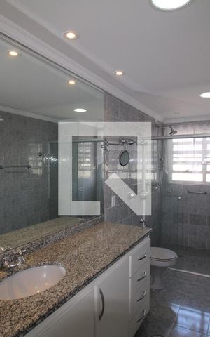 Apartamento à venda com 212m², 3 quartos e 2 vagasBanheiro 1