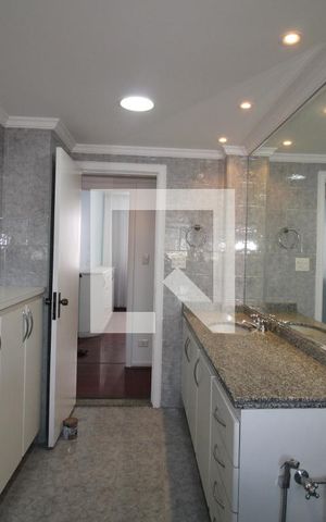 Apartamento à venda com 212m², 3 quartos e 2 vagasBanheiro 1