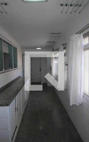 Apartamento à venda com 212m², 3 quartos e 2 vagasÁrea de Serviço