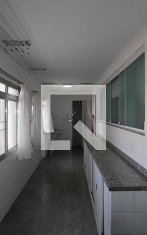 Apartamento à venda com 212m², 3 quartos e 2 vagasÁrea de Serviço