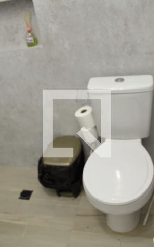 Casa à venda com 230m², 3 quartos e 2 vagasBanheiro