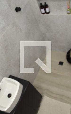Casa à venda com 230m², 3 quartos e 2 vagasBanheiro