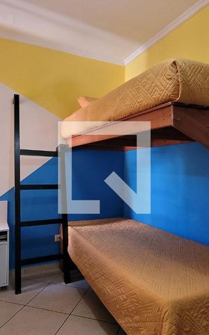 Casa à venda com 200m², 2 quartos e 2 vagas Casa à venda com 200m², 2 quartos e 2 vagasQuarto