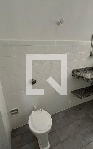 Apartamento à venda com 63m², 2 quartos e sem vagaBanheiro
