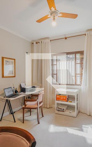 Casa para alugar com 450m², 3 quartos e 6 vagasSuíte 1