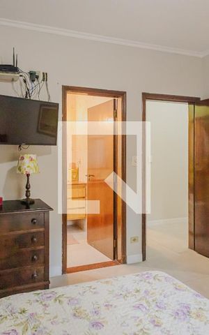 Casa para alugar com 450m², 3 quartos e 6 vagasSuíte 2
