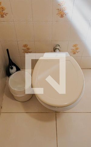 Casa para alugar com 450m², 3 quartos e 6 vagasBanheiro da Suíte 1