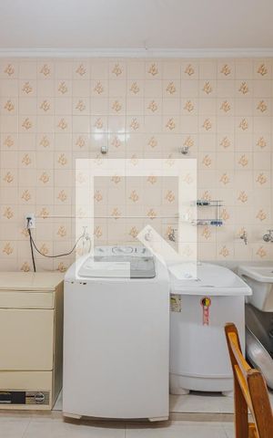 Casa para alugar com 450m², 3 quartos e 6 vagasÁrea de Serviço