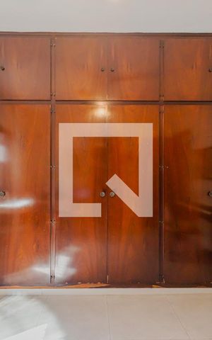 Casa para alugar com 450m², 3 quartos e 6 vagasSuíte 1