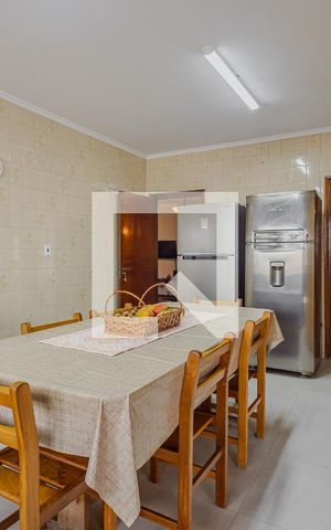 Casa para alugar com 450m², 3 quartos e 6 vagasCozinha