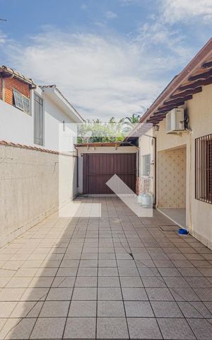 Casa para alugar com 450m², 3 quartos e 6 vagasQuintal