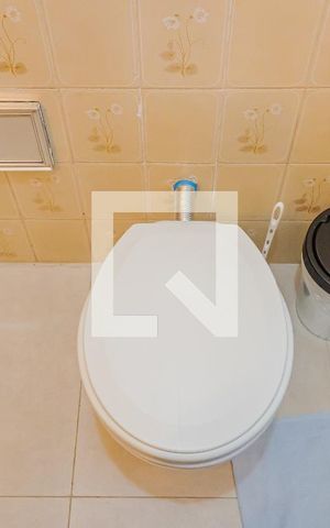 Casa para alugar com 450m², 3 quartos e 6 vagasBanheiro da Suíte 2