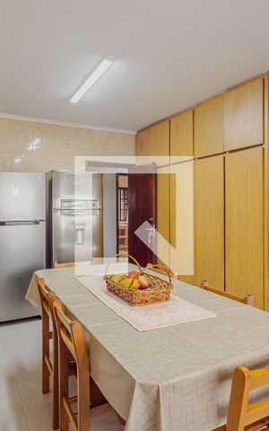 Casa para alugar com 450m², 3 quartos e 6 vagasCozinha