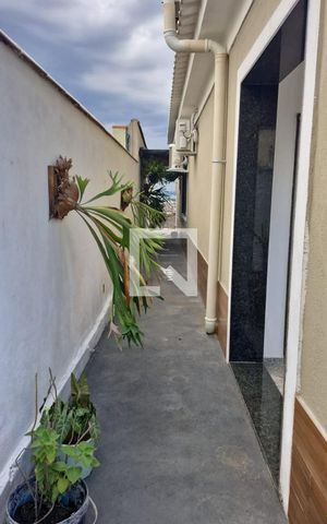 Casa à venda com 300m², 2 quartos e 4 vagas Casa à venda com 300m², 2 quartos e 4 vagasÁrea Externa