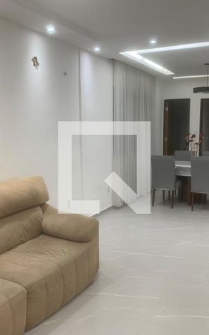 Casa à venda com 300m², 2 quartos e 4 vagas Casa à venda com 300m², 2 quartos e 4 vagasSala