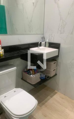 Casa à venda com 300m², 2 quartos e 4 vagas Casa à venda com 300m², 2 quartos e 4 vagasBanheiro