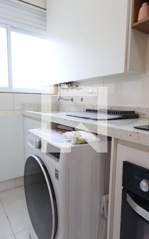 Apartamento à venda com 60m², 2 quartos e 1 vagaÁrea de Serviço