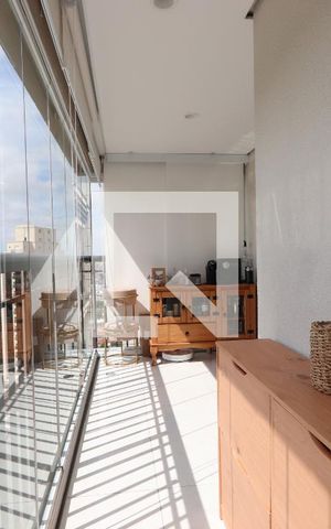 Apartamento à venda com 60m², 2 quartos e 1 vagaVaranda