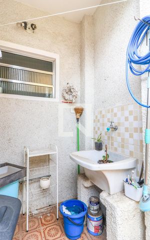 Casa à venda com 120m², 3 quartos e 3 vagas Casa à venda com 120m², 3 quartos e 3 vagasÁrea de Serviço 2
