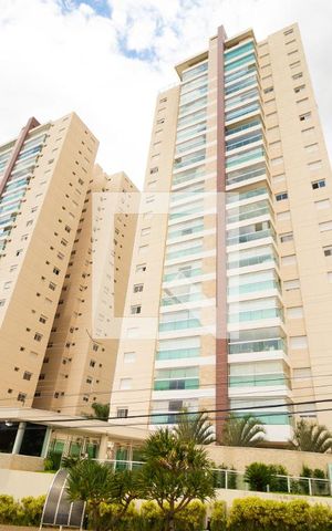 Apartamento à venda com 137m², 4 quartos e 4 vagas Apartamento à venda com 137m², 4 quartos e 4 vagasFachada