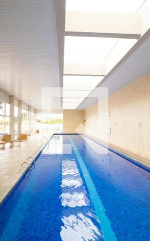 Apartamento à venda com 137m², 4 quartos e 4 vagas Apartamento à venda com 137m², 4 quartos e 4 vagasÁrea comum - Piscina Interna