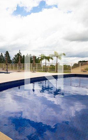 Apartamento à venda com 137m², 4 quartos e 4 vagas Apartamento à venda com 137m², 4 quartos e 4 vagasÁrea comum - Piscina