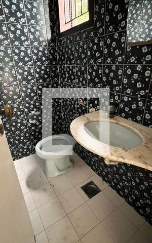 Casa à venda com 610m², 5 quartos e 4 vagas Casa à venda com 610m², 5 quartos e 4 vagasLavabo