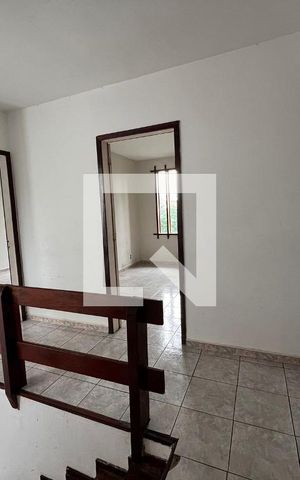 Casa à venda com 610m², 5 quartos e 4 vagas Casa à venda com 610m², 5 quartos e 4 vagasHall segundo andar