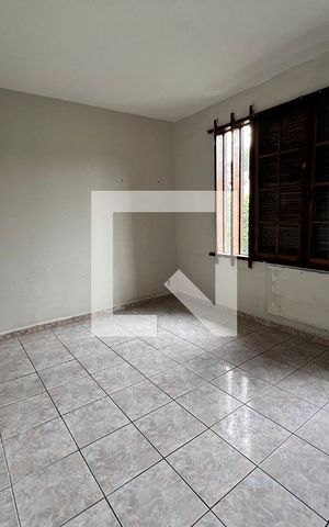 Casa à venda com 610m², 5 quartos e 4 vagas Casa à venda com 610m², 5 quartos e 4 vagasQuarto 03