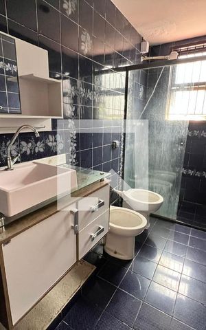 Casa à venda com 610m², 5 quartos e 4 vagas Casa à venda com 610m², 5 quartos e 4 vagasBanheiro Social