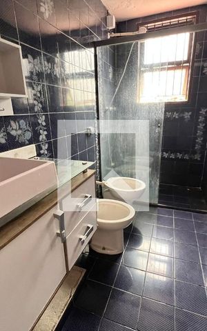 Casa à venda com 610m², 5 quartos e 4 vagas Casa à venda com 610m², 5 quartos e 4 vagasBanheiro Social