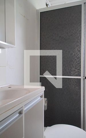 Apartamento para alugar com 65m², 2 quartos e 1 vaga Apartamento para alugar com 65m², 2 quartos e 1 vagaBanheiro