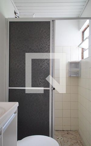 Apartamento para alugar com 65m², 2 quartos e 1 vaga Apartamento para alugar com 65m², 2 quartos e 1 vagaBanheiro