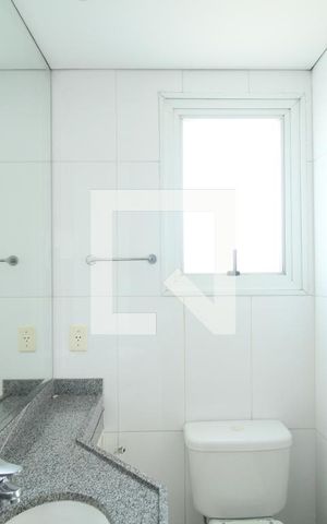 Apartamento à venda com 96m², 2 quartos e 2 vagasBanheiro suíte 2