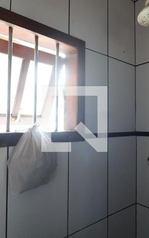 Casa à venda com 140m², 3 quartos e 4 vagasBanheiro 2