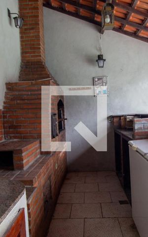 Casa de condomínio à venda com 400m², 4 quartos e 3 vagas Casa de condomínio à venda com 400m², 4 quartos e 3 vagasÁrea Gourmet