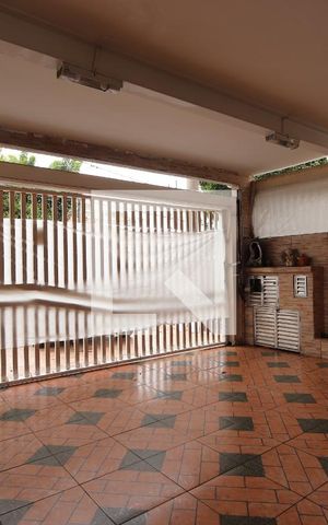 Casa à venda com 350m², 4 quartos e 2 vagasGaragem