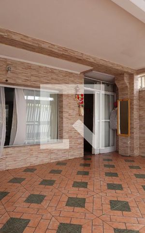 Casa à venda com 350m², 4 quartos e 2 vagasGaragem