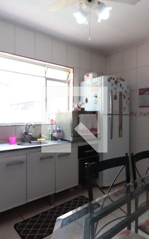 Casa à venda com 350m², 4 quartos e 2 vagasCozinha