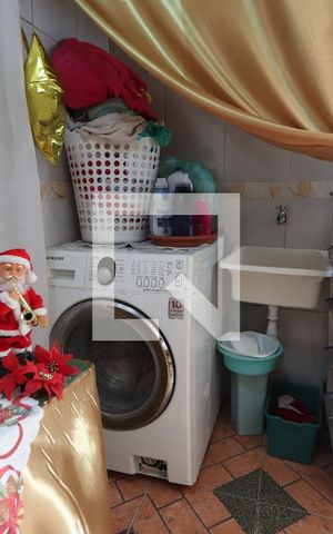 Casa à venda com 350m², 4 quartos e 2 vagasLavanderia