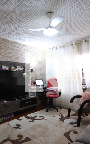 Casa à venda com 350m², 4 quartos e 2 vagasSala