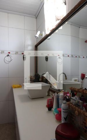 Casa à venda com 350m², 4 quartos e 2 vagasBanheiro da Suíte
